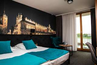 Отель Hotel Pod Wawelem Краков Двухместный номер Делюкс с 2 отдельными кроватями и видом на реку-1